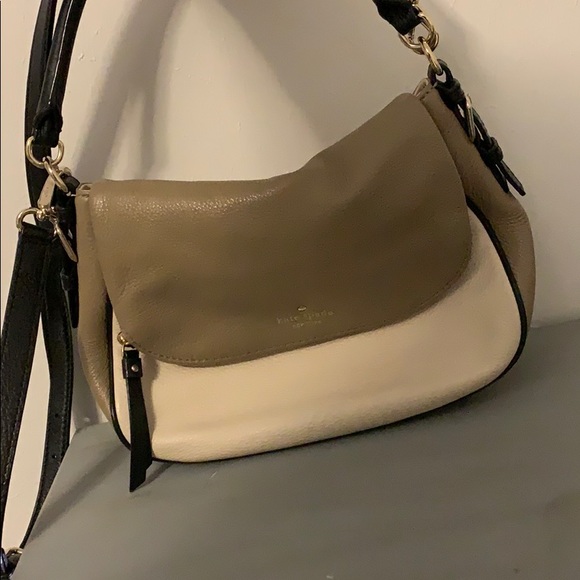 Authentic Kate Spade cross body purse - Picture 2 of 7